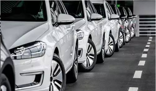 未来趋势：汽车制造商向汽车出租商转型