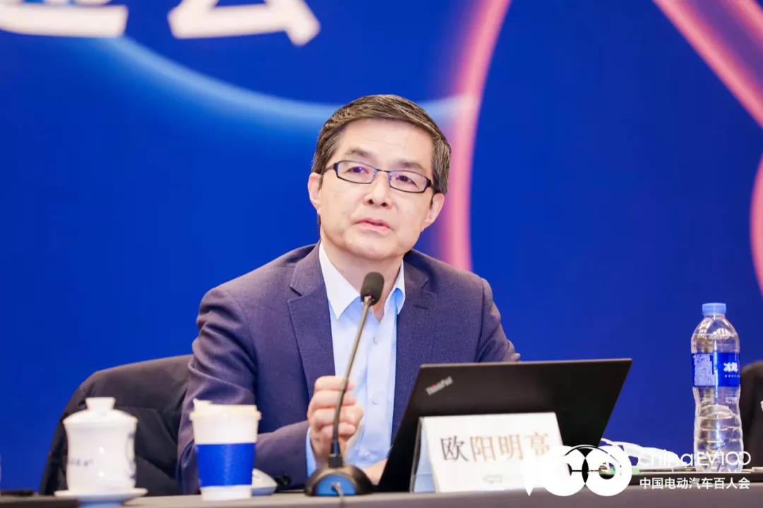 欧阳明高：sunbet源汽车进入陡峭增长期